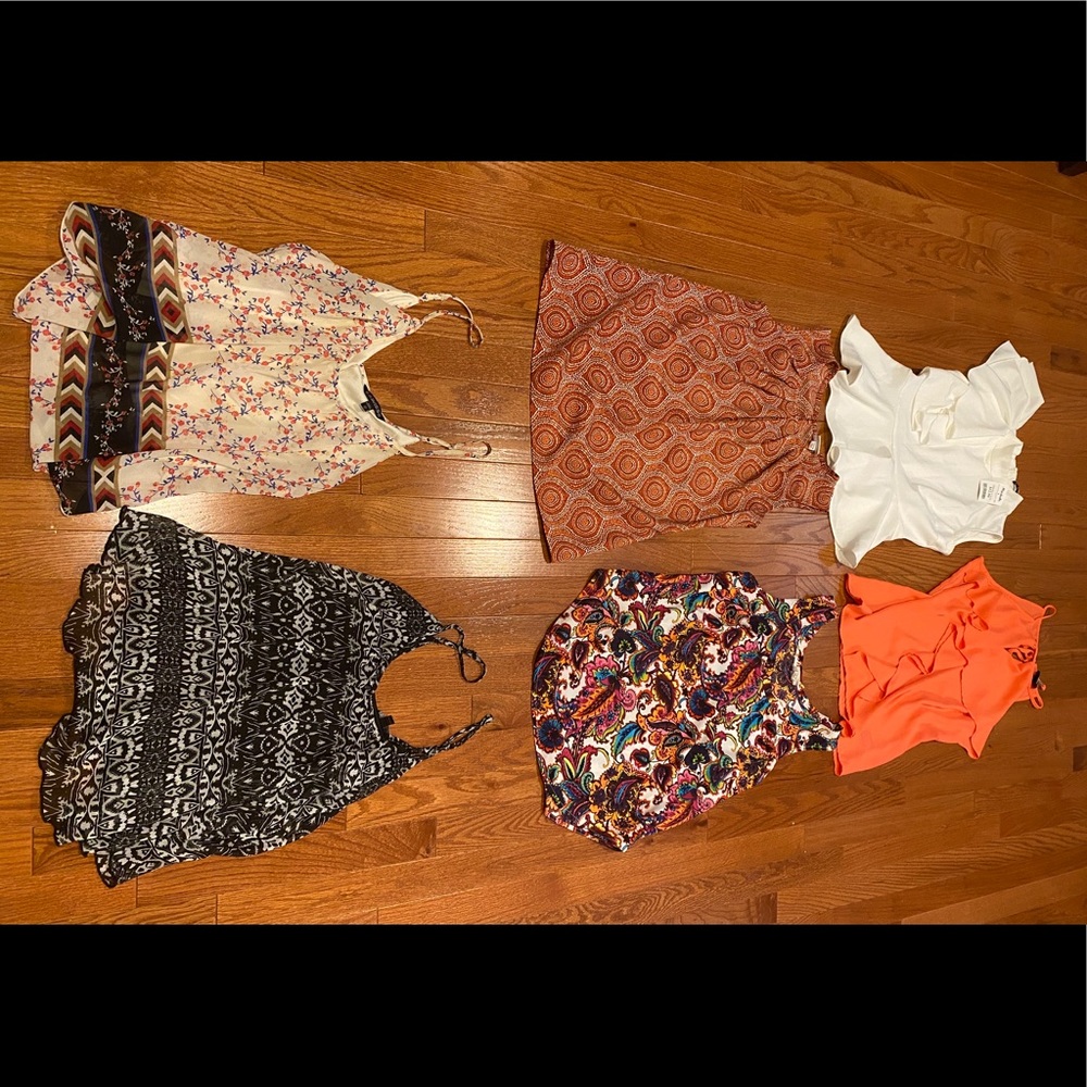 6 woman’s tops all xs/s size